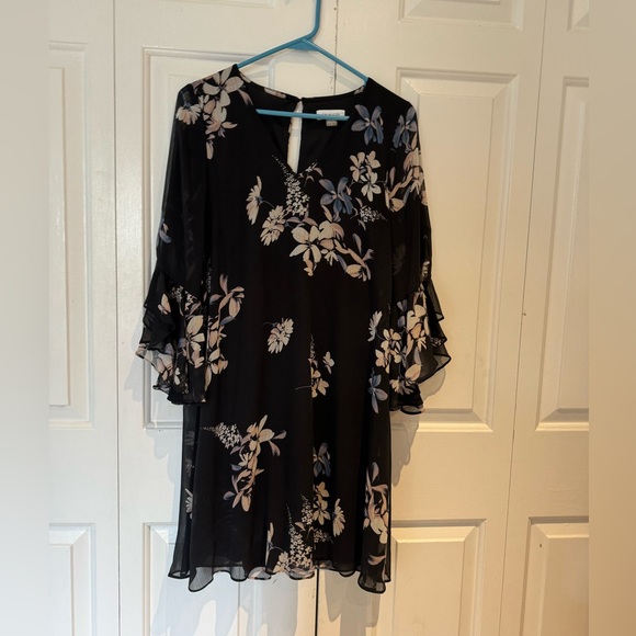 Calvin Klein Dresses & Skirts - Calvin Klein Flutter Dress size 8